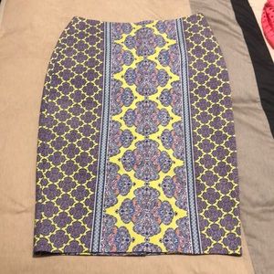 Great summer work skirt !